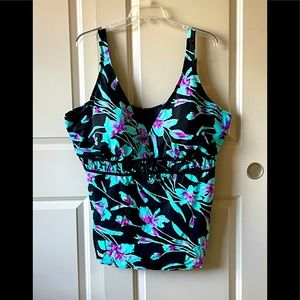Catherine’s Tankini Top Size 34W